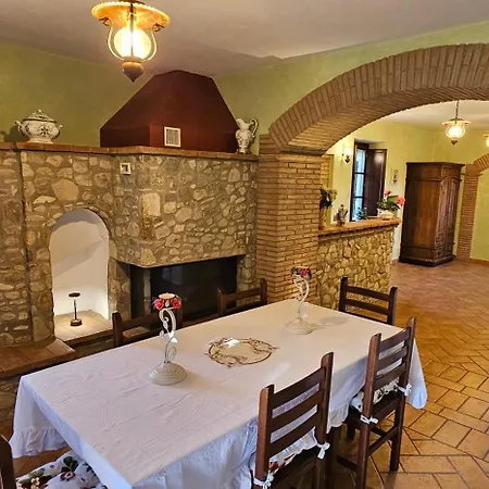 Poggio Cortese Pensionat *